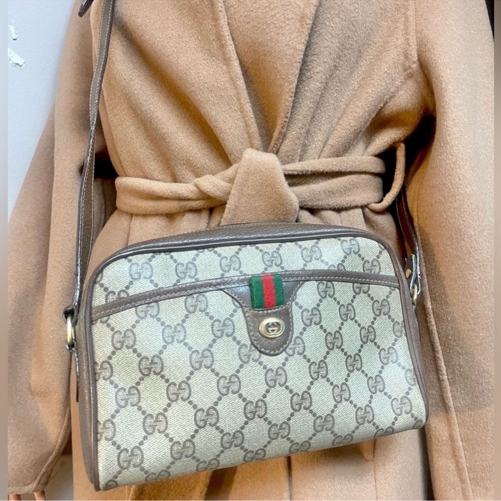 Authentic Gucci vintage web sherry line crossbody bag 116.02.089 (Q192)